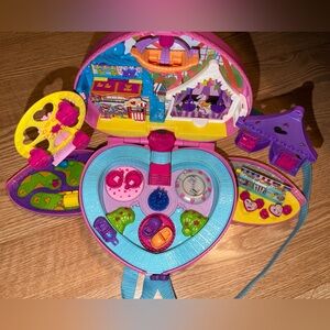 Polly Pocket Tiny is Mighty Theme Park Heart-Shaped Backpack